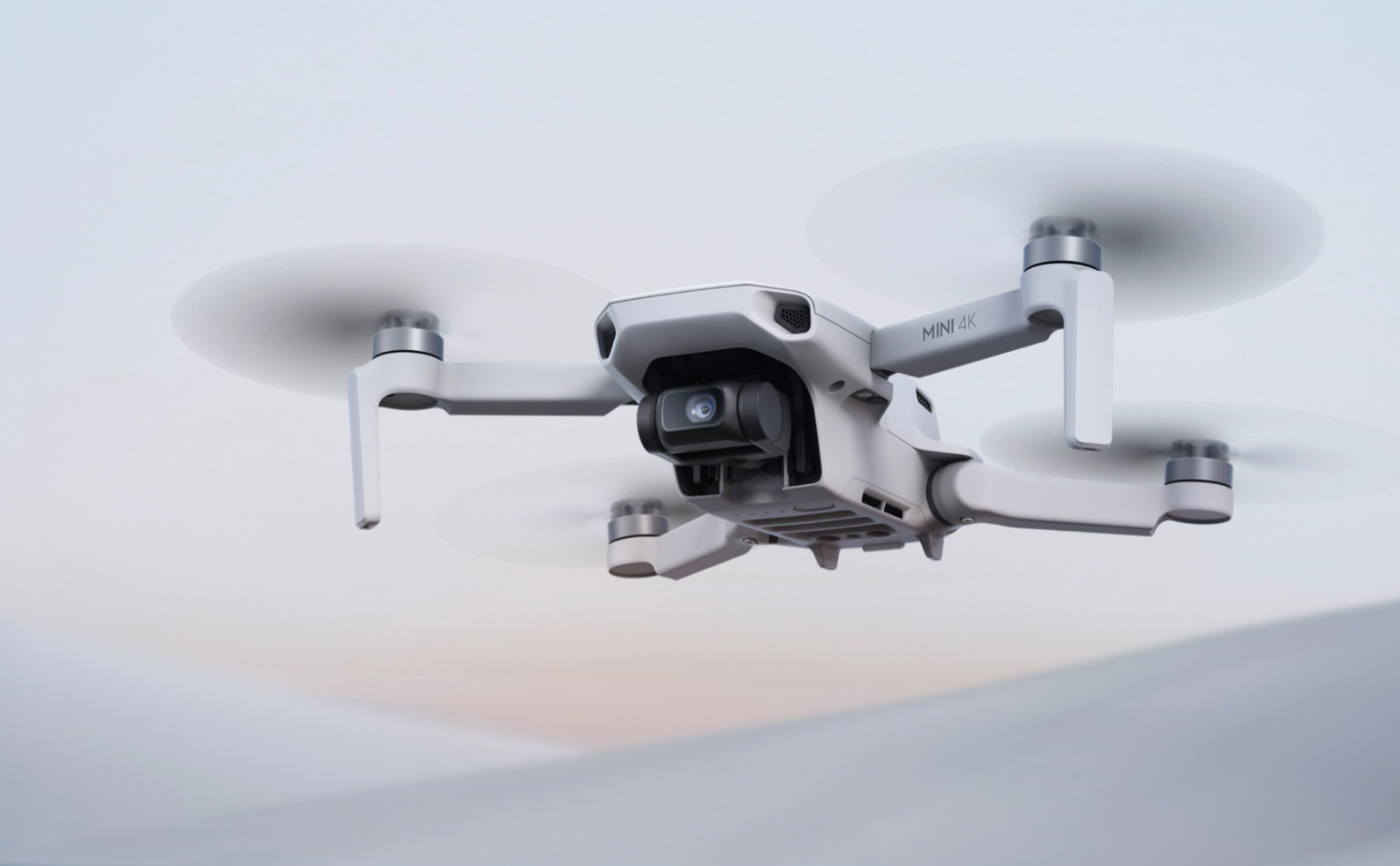 Menos de 249 gramos y 2 baterías: el DJI Mini 4K está a un precio de risa por el Amazon Prime Day