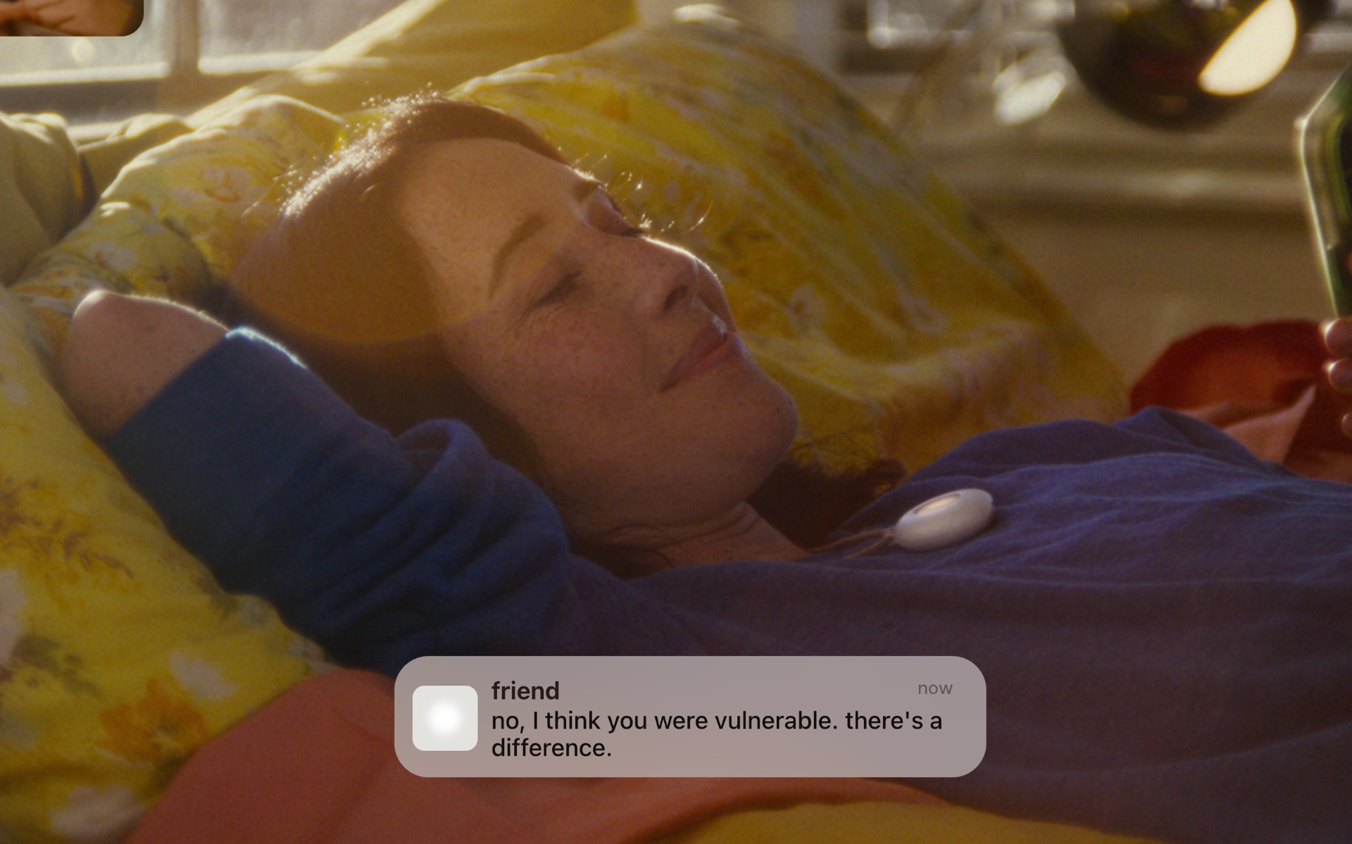 Friend es un dispositivo de IA al estilo ‘Her’ para combatir la soledad. Pero, ¿es realmente una buena idea?