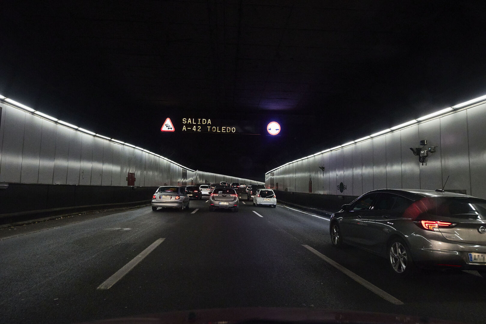 La M-30 de Madrid ya no será un caos absoluto: tendrás señal GPS gracias a las nuevas balizas (activa este ajuste)