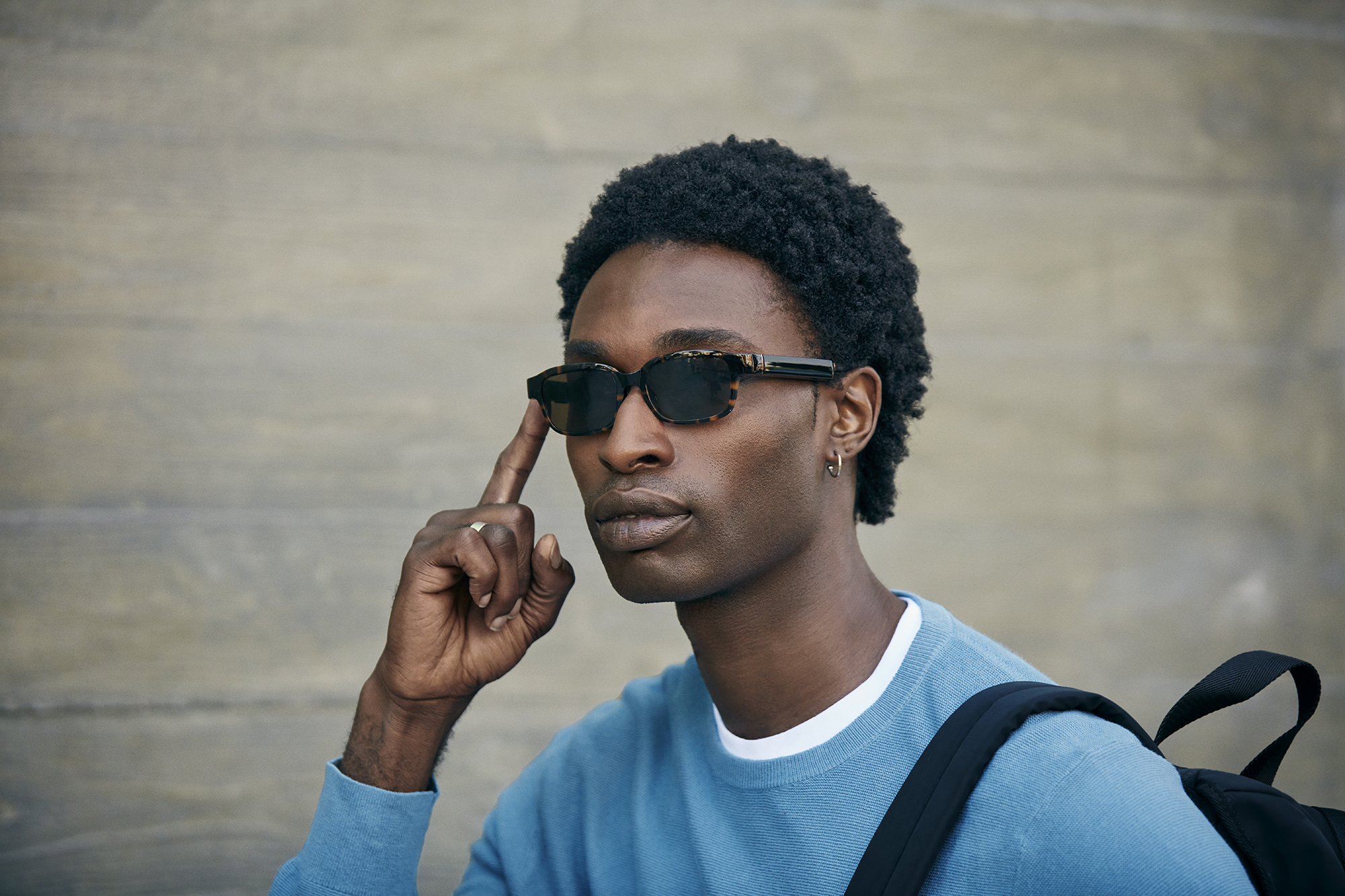 Que tiemblen las Ray-Ban Meta: Nothing prepara sus propias gafas inteligentes con IA
