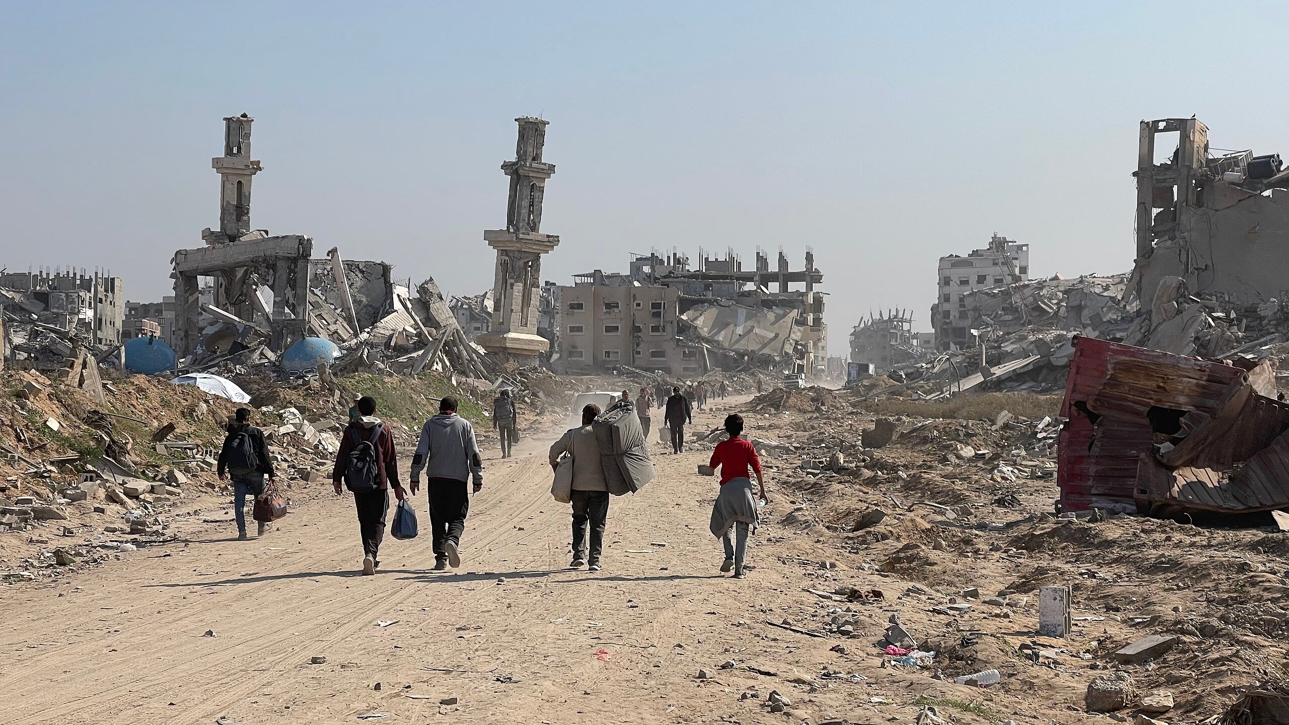 Doctors warn that wounds in Gaza are more cruel than in other similar wars