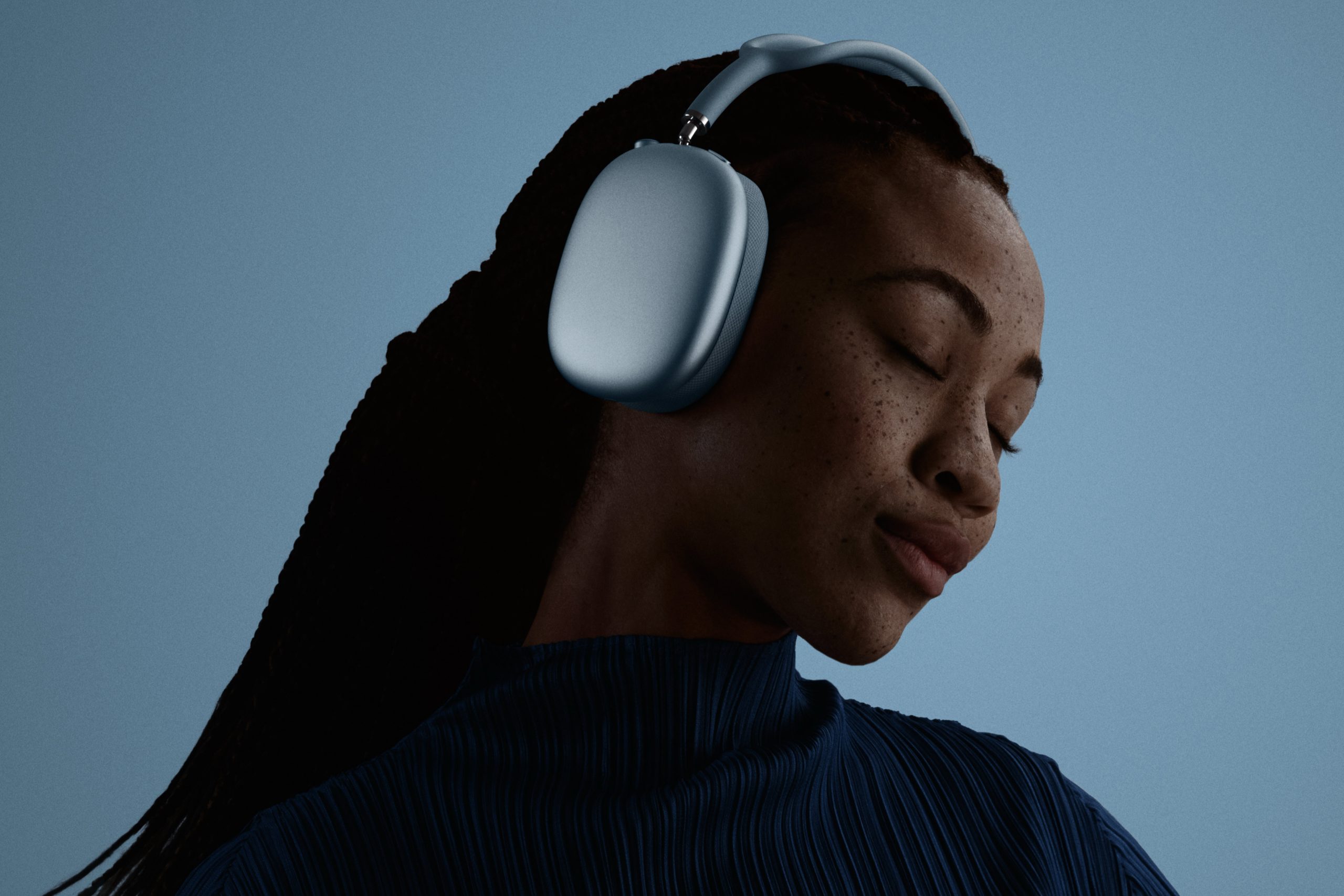 Apple lanza por sorpresa los AirPods Max 2, con chip H2 y varias funciones muy reclamadas por los usuarios