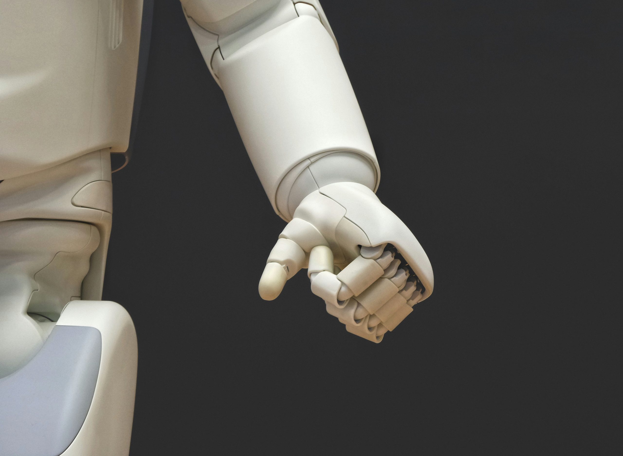 Identificados y bajo control: la drástica medida de China con los robots humanoides para garantizar la seguridad